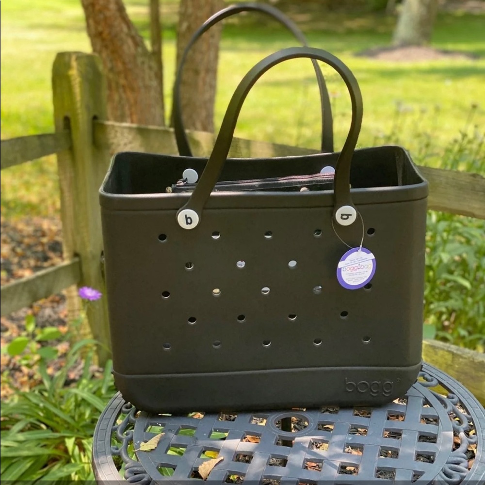 NWT original large bogg bag - “lbd BLaCK” 🖤🖤🖤